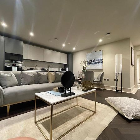 شقة Sophisticated 1Br, 1 Ba Chigwell Designer Flat Chcl F2 المظهر الخارجي الصورة