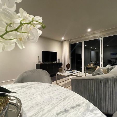شقة Sophisticated 1Br, 1 Ba Chigwell Designer Flat Chcl F2 المظهر الخارجي الصورة