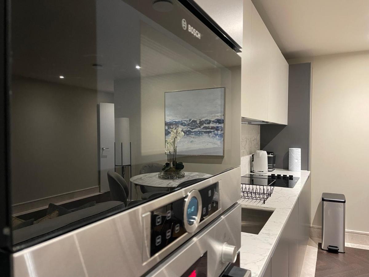 شقة Sophisticated 1Br, 1 Ba Chigwell Designer Flat Chcl F2 المظهر الخارجي الصورة