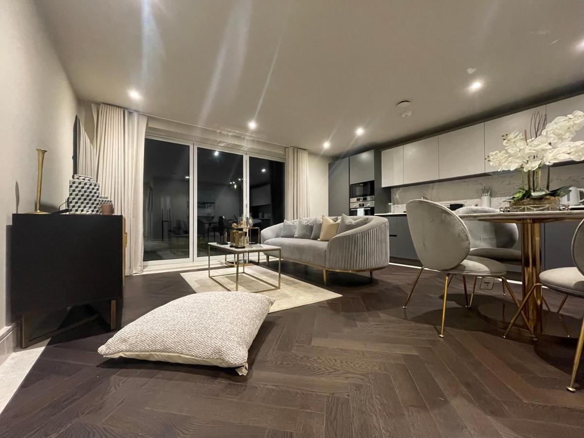 شقة Sophisticated 1Br, 1 Ba Chigwell Designer Flat Chcl F2 المظهر الخارجي الصورة