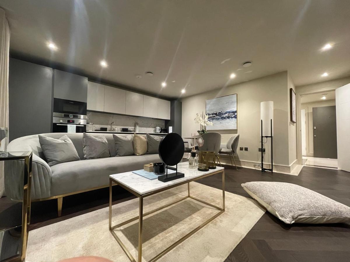 شقة Sophisticated 1Br, 1 Ba Chigwell Designer Flat Chcl F2 المظهر الخارجي الصورة
